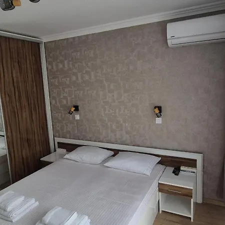 East Marina View Apartment *