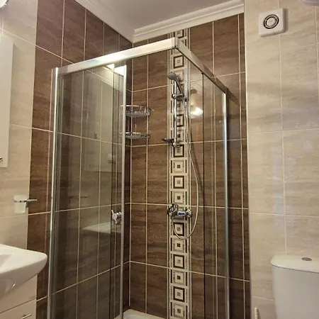 Апартаменти East Marina View