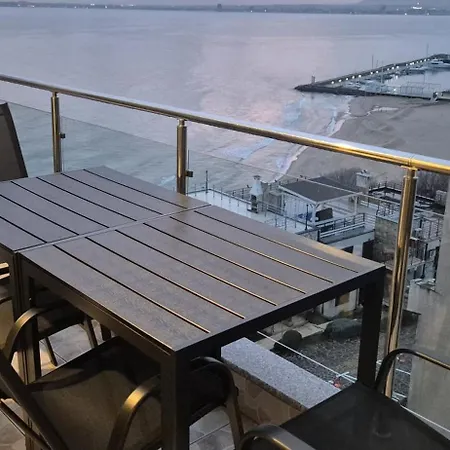 East Marina View 公寓 圣弗拉斯